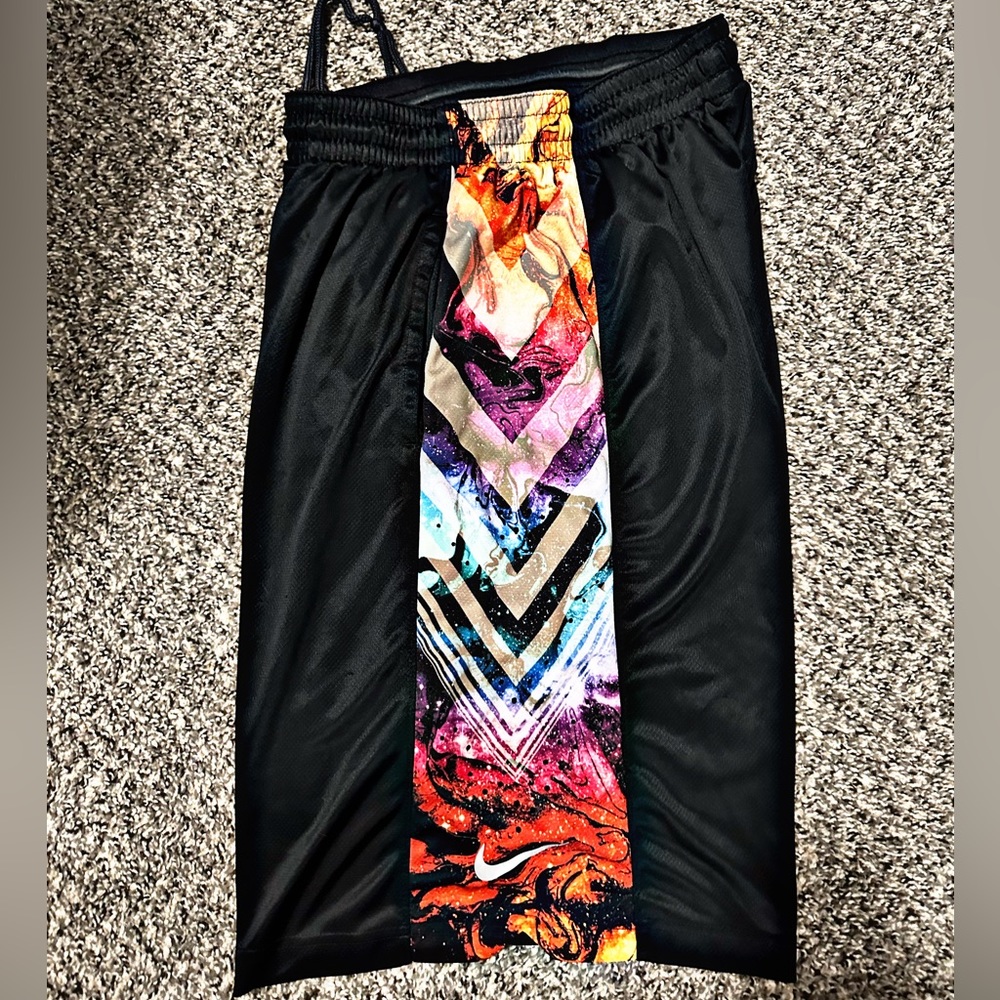 NIKE ALL STAR ELITE SEQUALIZER GALAXY SHORTS MENS LARGE LIMITED EDITION